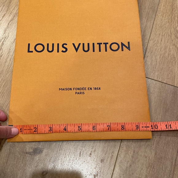 Louis Vuitton shopping bag - Picture 3 of 4
